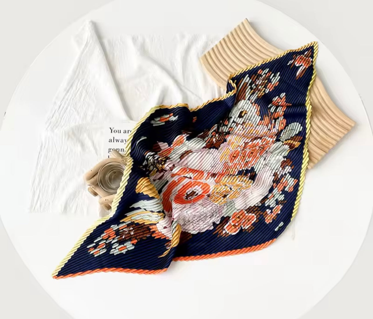 Mini Foulard Plissé Elegant